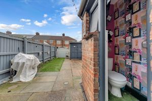 Photo 25- click for photo gallery